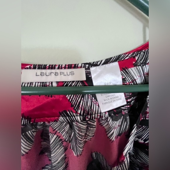 Stunning Laura plus 24W Satin shirt. Unbelievably beautiful piece​​ - Picture 5 of 9